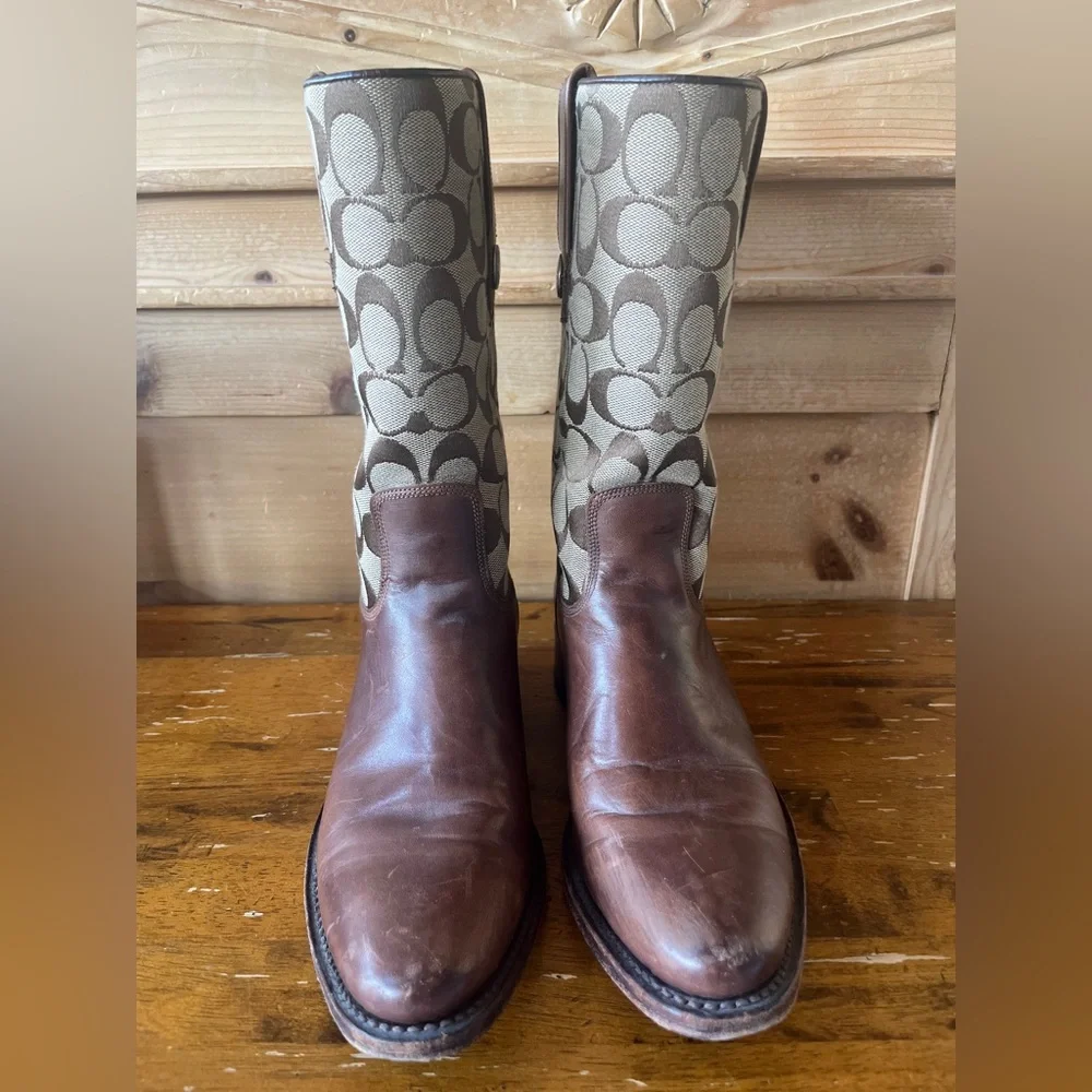 Brown coach logo riding boots - Picture 4 of 6